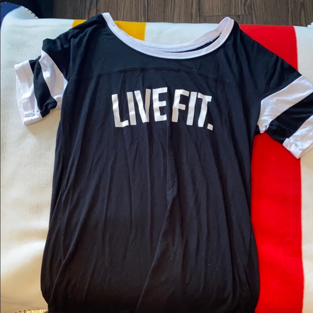 Live fit small t-shirt